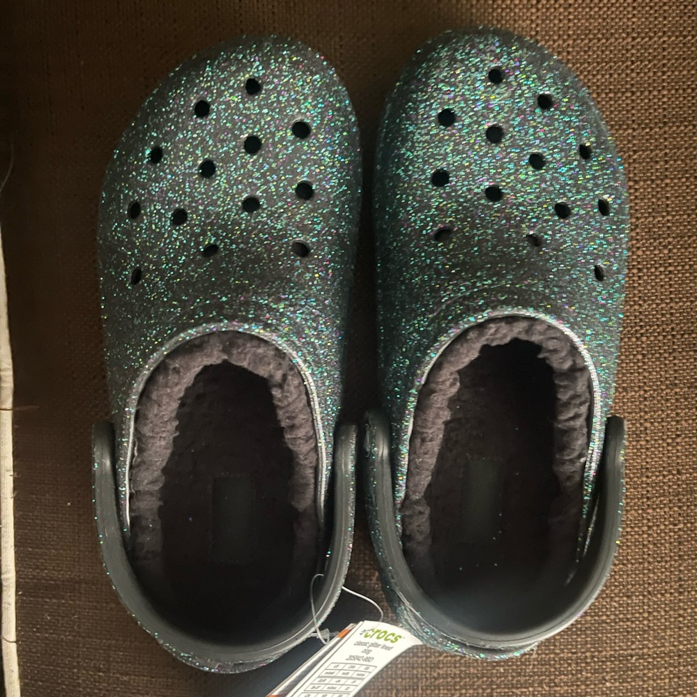 CROCS classic glitter lined clog black and green M4/W6 NEW